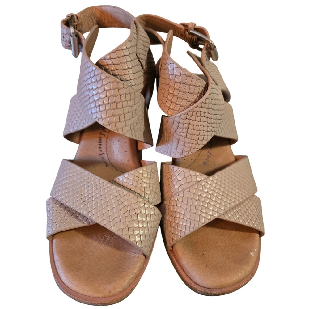 Sofft Leather Block Heel Sandals Women's 8 Nude Snake‎ Embossed Comfort Strappy - Picture 7 of 9